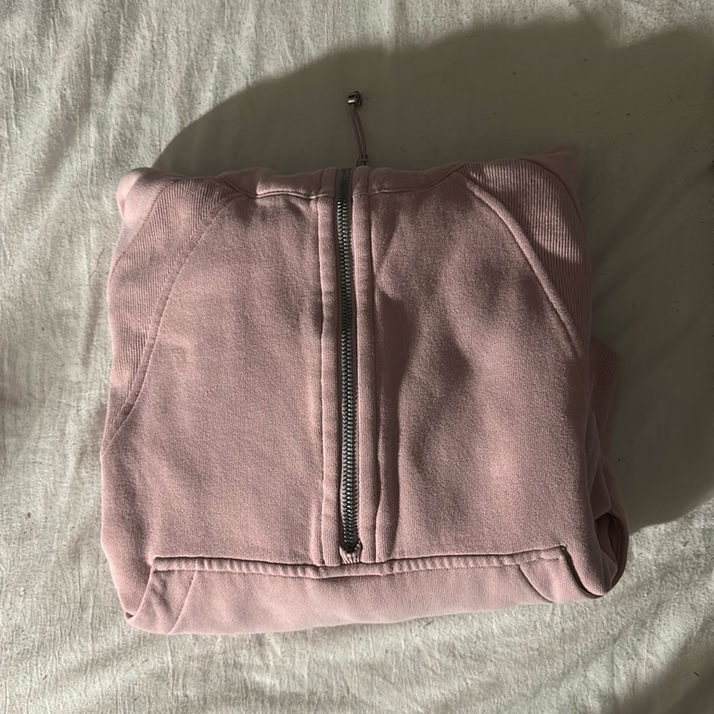 lululemon scuba in great condition!